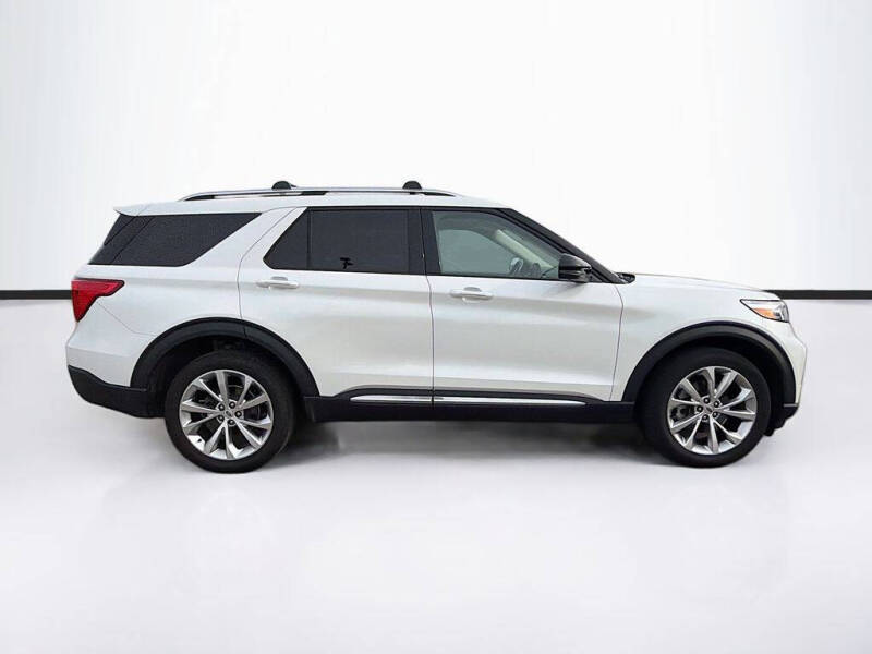 2023 Ford Explorer Platinum