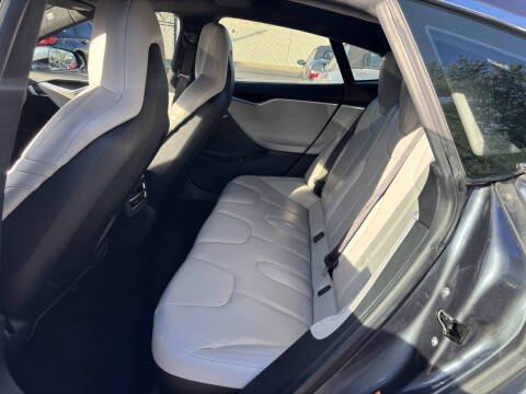 2016 Tesla Model S 85D