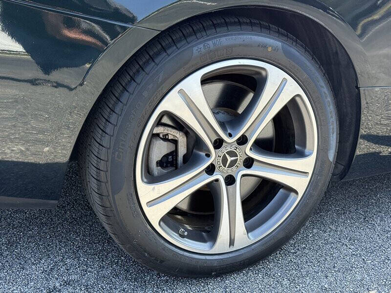 2018 Mercedes-Benz E-Class 15