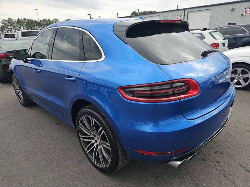 2017 Porsche Macan Turbo
