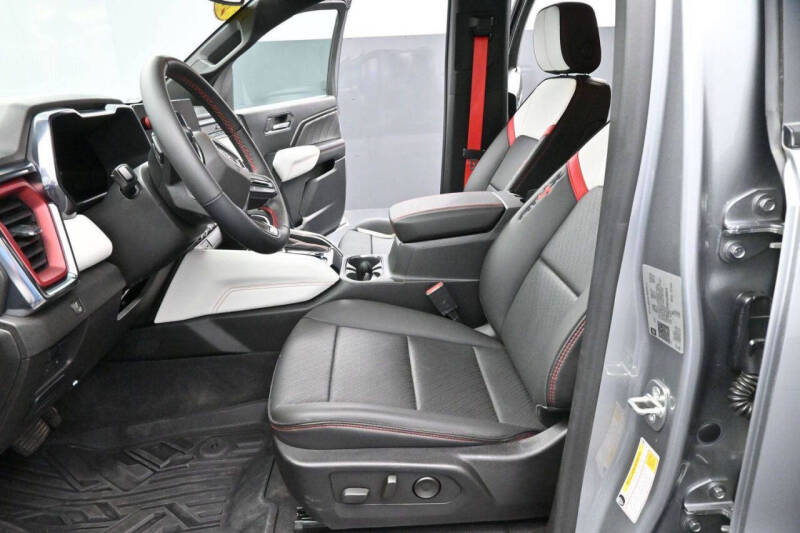 2023 GMC Canyon AT4X