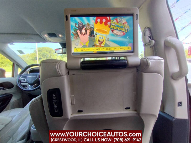 2017 Chrysler Pacifica Touring-L Plus