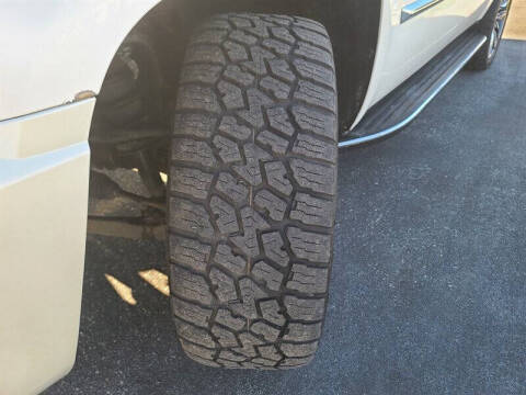 2010 Cadillac Escalade Luxury