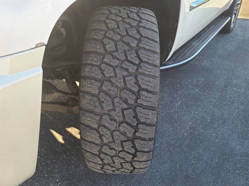 2010 Cadillac Escalade Luxury