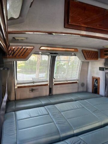 1985 Dodge Ram Van
