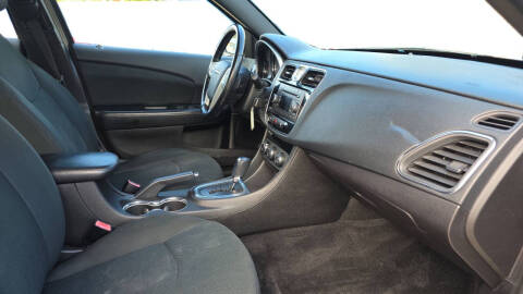 2012 Chrysler 200 Touring