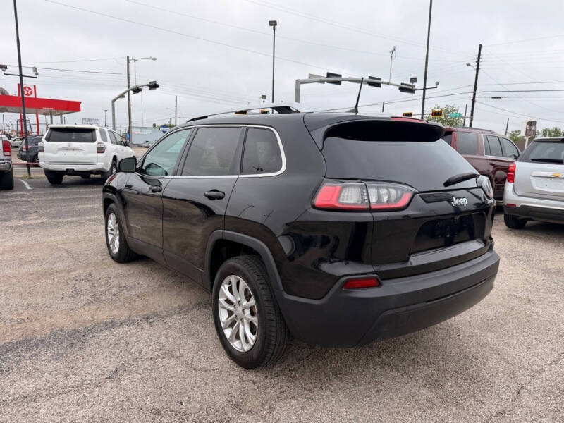 2019 Jeep Cherokee Latitude