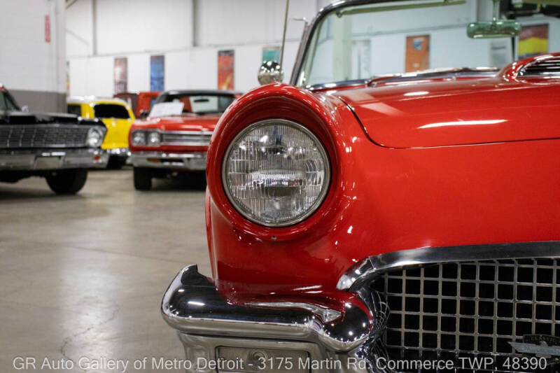 1957 Ford Thunderbird