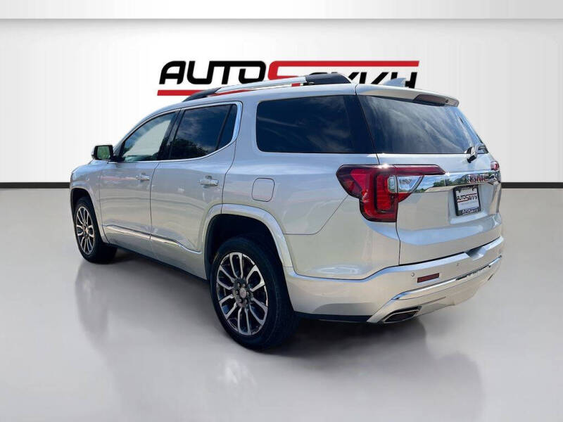 2020 GMC Acadia Denali