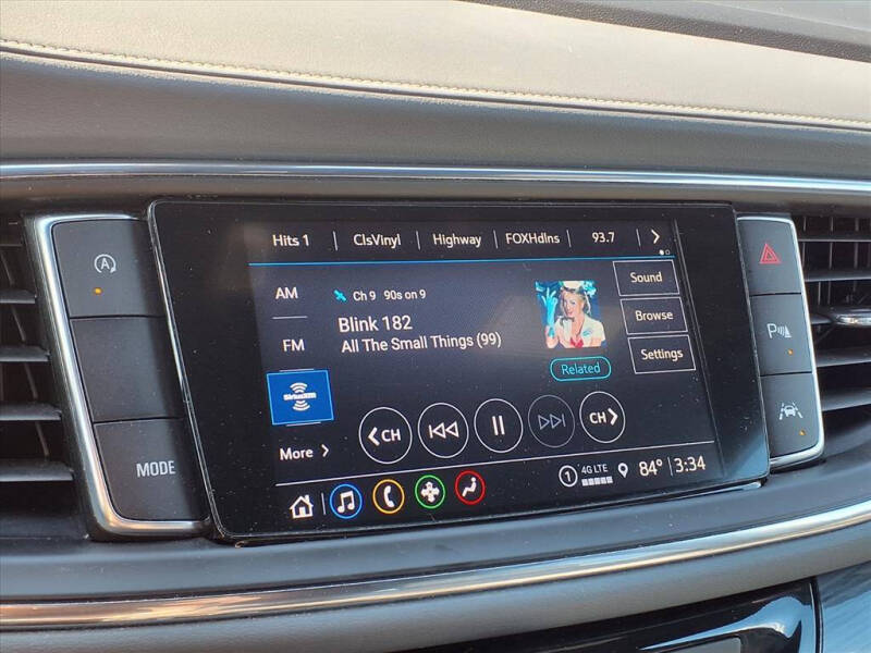 2023 Buick Enclave Essence