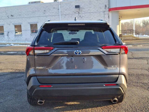 2024 Toyota RAV4 Hybrid XLE