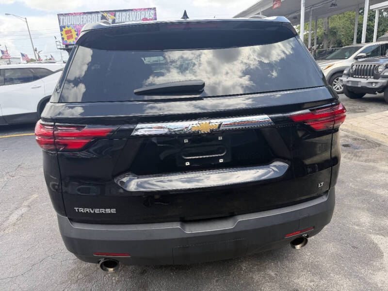 2023 Chevrolet Traverse LT