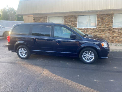2016 Dodge Grand Caravan for sale at Walker Motors in Muncie IN