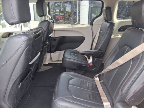 2018 Chrysler Pacifica Touring L Plus