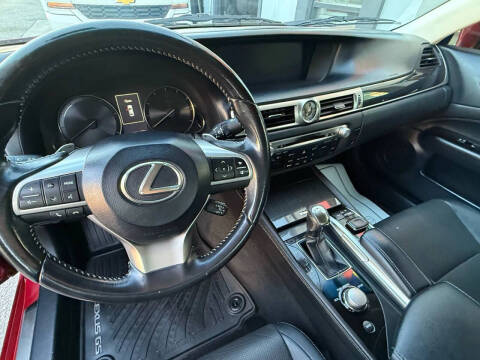 2016 Lexus GS 200t