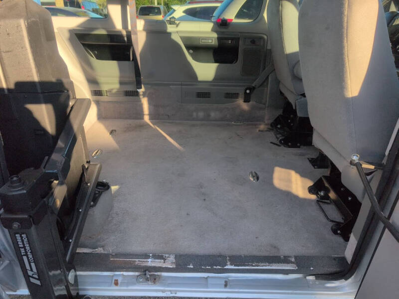 2014 Ford E-Series E-150 XLT