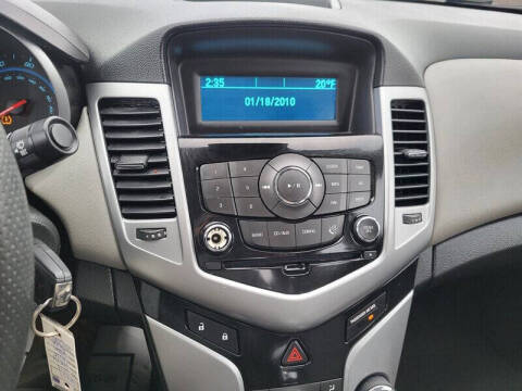 2013 Chevrolet Cruze LS Auto