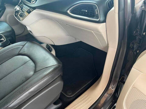 2019 Chrysler Pacifica Touring L