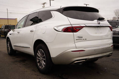 2023 Buick Enclave Essence