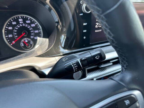 2023 Kia K5