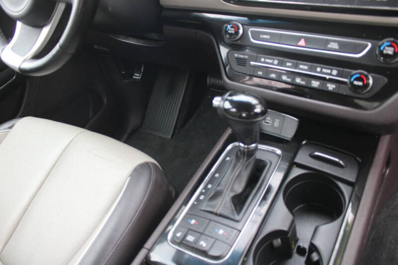 2016 Kia Sedona Limited