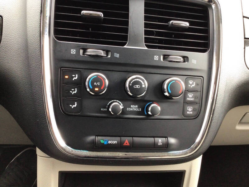 2015 Dodge Grand Caravan SE Plus