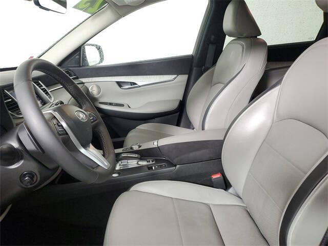 2023 Infiniti QX50 Sensory