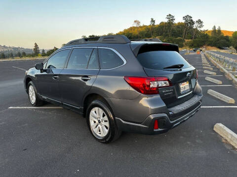 2019 Subaru Outback 2.5i