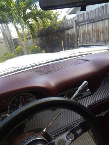 1961 Ford Thunderbird