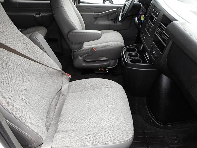 2016 Chevrolet Express LT 3500