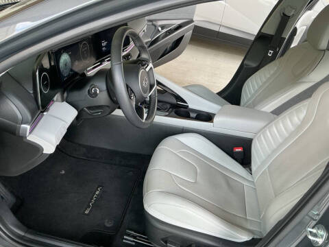 2023 Hyundai Elantra Hybrid Limited