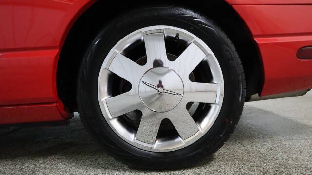 2002 Ford Thunderbird Deluxe