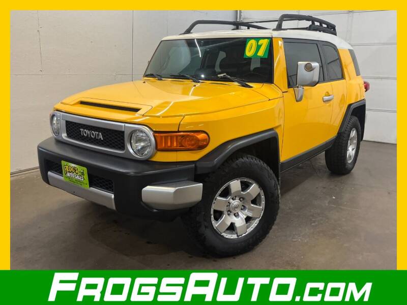 2007 Toyota FJ Cruiser for sale at Frogs Auto Sales in Clinton IA