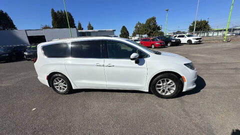 2021 Chrysler Voyager LXi