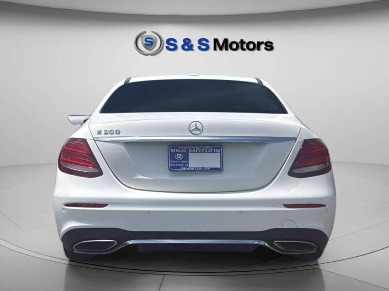 2018 Mercedes-Benz E-Class E 300