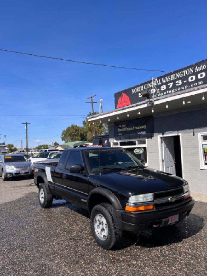 2001 Chevrolet S-10 for sale at NCW AUTO GROUP in Kennewick, WA