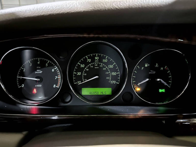 2005 Jaguar XJ-Series XJ8 L