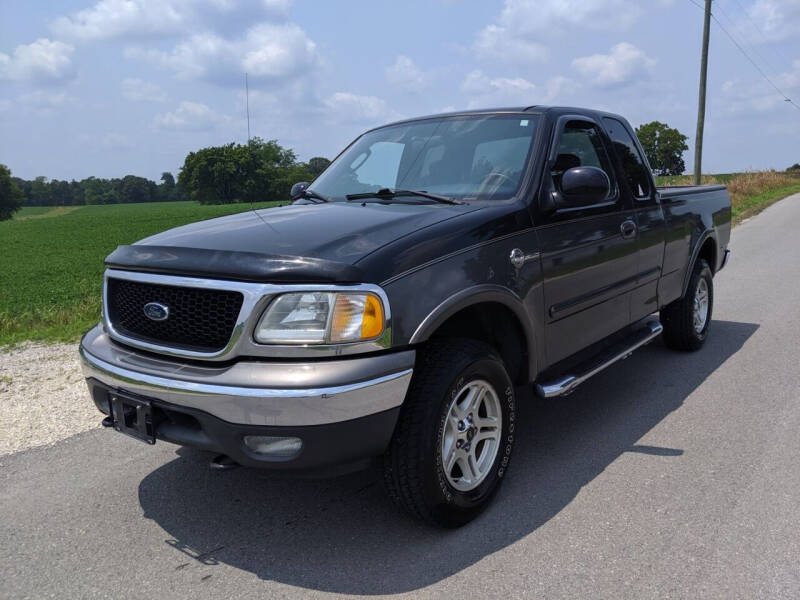 2003 Ford F-150 for sale at Hitt & Mis Auto in Cape Girardeau MO