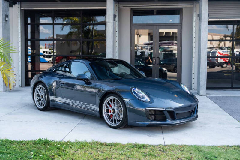 2017 Porsche 911 Carrera GTS