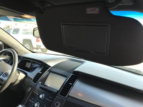 2015 Ford Taurus SEL