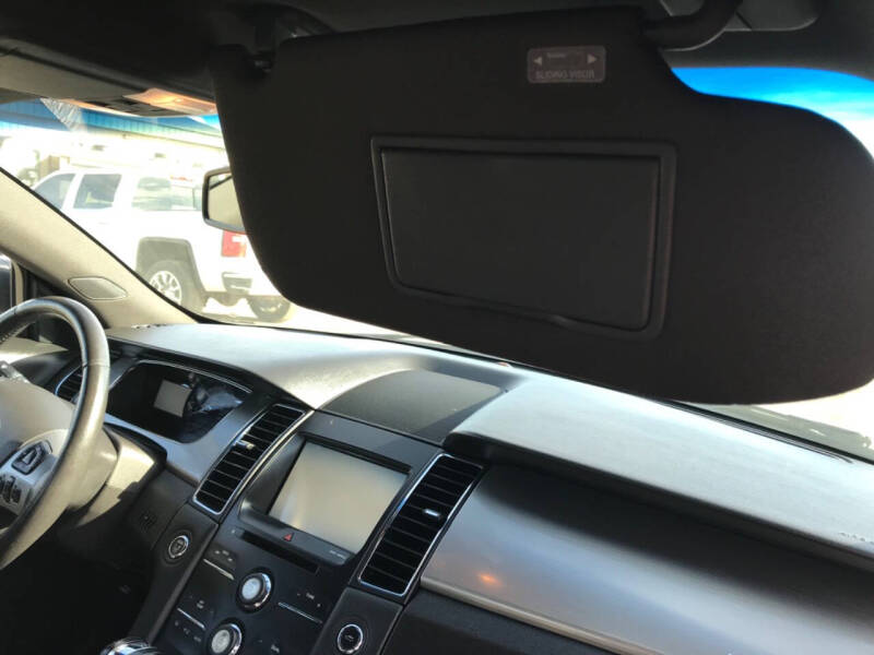 2015 Ford Taurus SEL