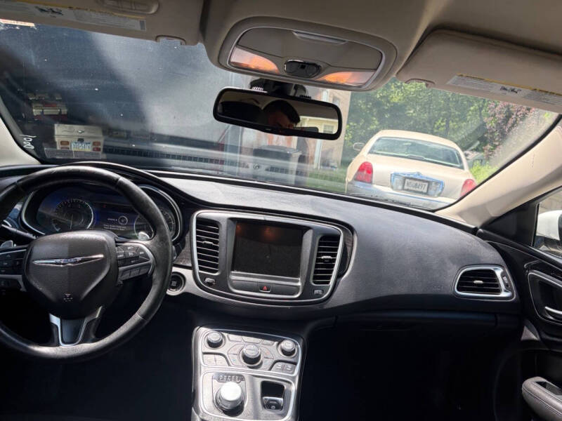 2016 Chrysler 200 C Platinum