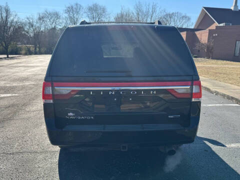 2016 Lincoln Navigator Select