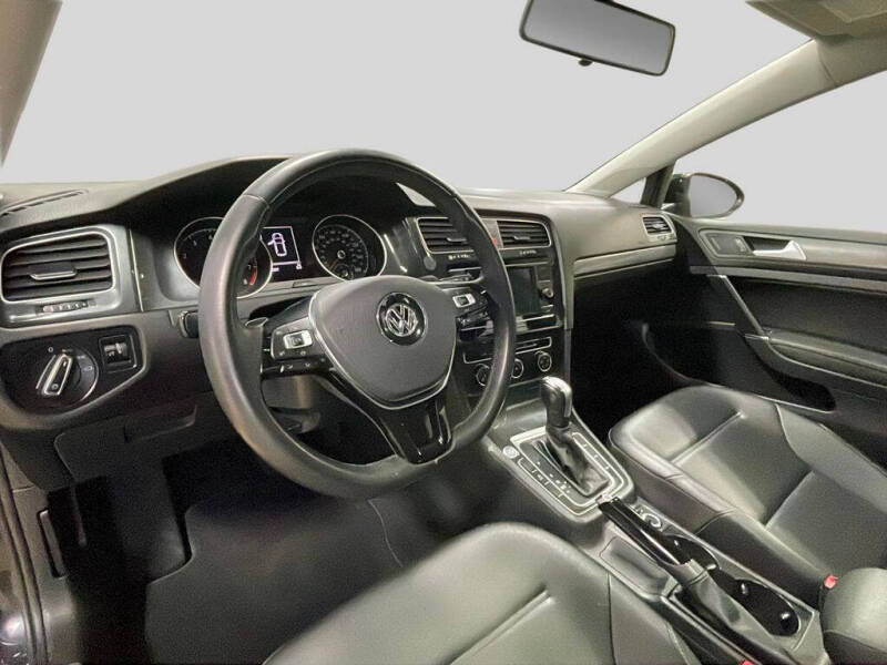 2021 Volkswagen Golf TSI