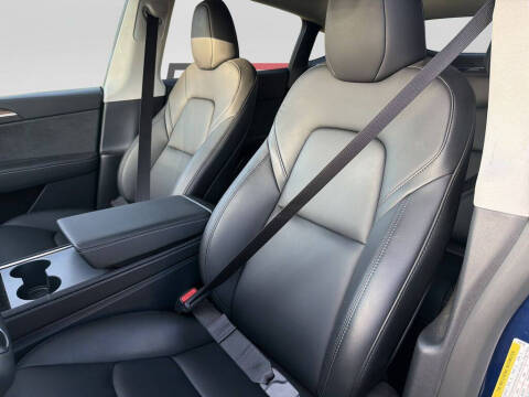 2025 Tesla Model Y Long Range