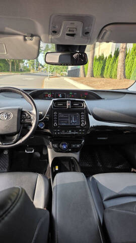 2021 Toyota Prius XLE