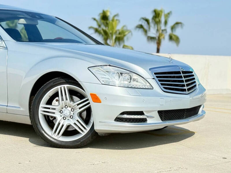 2011 Mercedes-Benz S-Class S 550