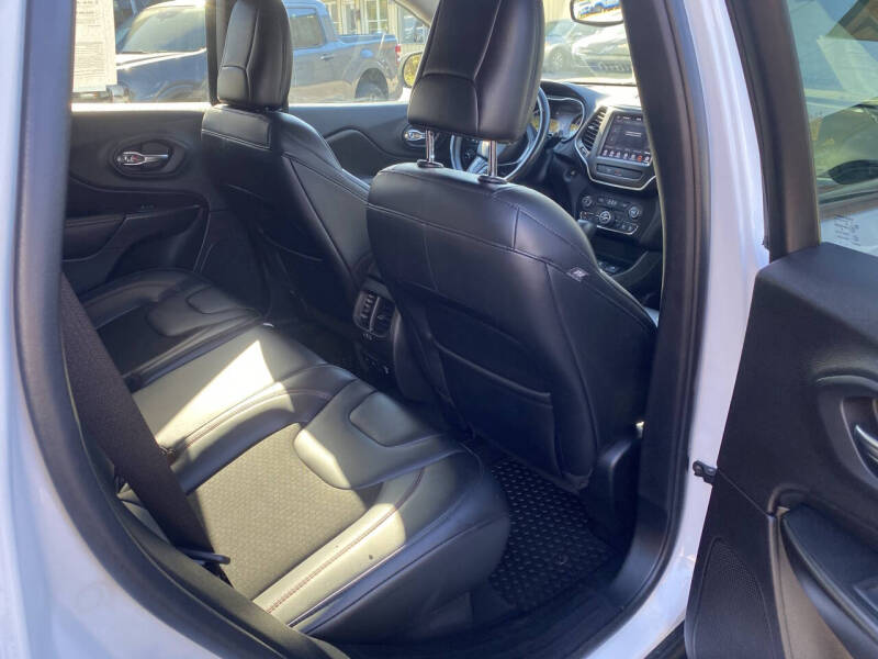 2020 Jeep Cherokee Trailhawk