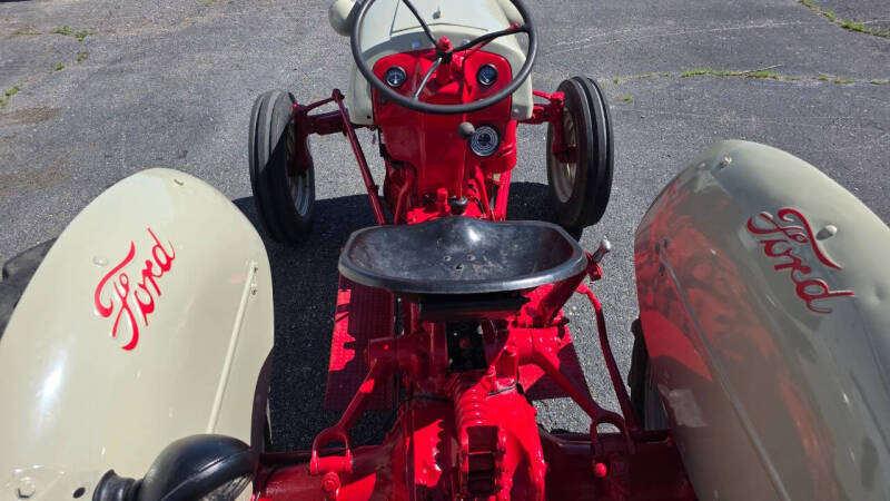 1952 Ford 8N Tractor
