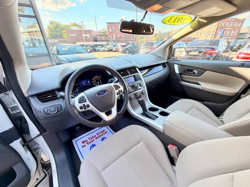 2013 Ford Edge SE